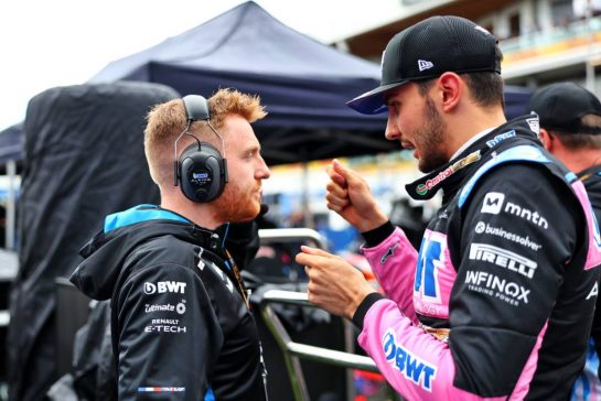 Esteban Ocon (FRA) Alpine F1 Team with Josh Peckett (GBR) Alpine F1 Team Race Engineer on the grid.
09.06.2024. Formula 1 World Championship, Rd 9, Canadian Grand Prix, Montreal, Canada, Race Day.
- www.xpbimages.com, EMail: requests@xpbimages.com © Copyright: Charniaux / XPB Images