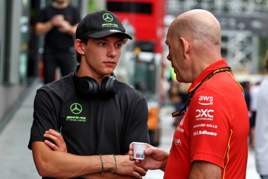 (L to R): Andrea Kimi Antonelli (ITA) Mercedes AMG F1 Junior Driver with Jock Clear (GBR) Ferrari Senior Performance Engineer.
20.06.2024. Formula 1 World Championship, Rd 10, Spanish Grand Prix, Barcelona, Spain, Preparation Day.
- www.xpbimages.com, EMail: requests@xpbimages.com © Copyright: Moy / XPB Images