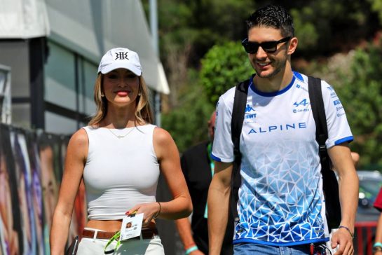 Esteban Ocon (FRA) Alpine F1 Team with his girlfriend Flavy Barla (FRA).
22.06.2024. Formula 1 World Championship, Rd 10, Spanish Grand Prix, Barcelona, Spain, Qualifying Day.
- www.xpbimages.com, EMail: requests@xpbimages.com © Copyright: Batchelor / XPB Images