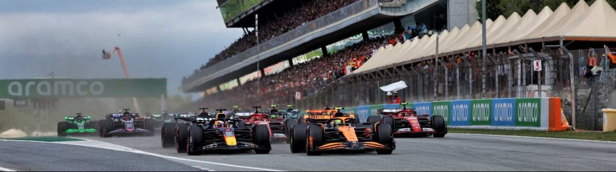Lando Norris (GBR) McLaren MCL38 leads Max Verstappen (NLD) Red Bull Racing RB20 at the start of the race. 23.06.2024. Formula 1 World Championship, Rd 10, Spanish Grand Prix, Barcelona, Spain, Race Day. - www.xpbimages.com, EMail: requests@xpbimages.com © Copyright: Batchelor / XPB Images