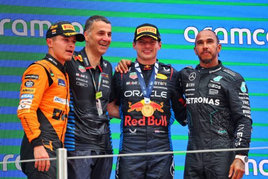 The podium (L to R): Lando Norris (GBR) McLaren, second; Max Verstappen (NLD) Red Bull Racing, race winner; Lewis Hamilton (GBR) Mercedes AMG F1, third.
23.06.2024. Formula 1 World Championship, Rd 10, Spanish Grand Prix, Barcelona, Spain, Race Day.
- www.xpbimages.com, EMail: requests@xpbimages.com © Copyright: Batchelor / XPB Images