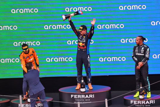 The podium (L to R): Lando Norris (GBR) McLaren, second; Max Verstappen (NLD) Red Bull Racing, race winner; Lewis Hamilton (GBR) Mercedes AMG F1, third.
23.06.2024. Formula 1 World Championship, Rd 10, Spanish Grand Prix, Barcelona, Spain, Race Day.
 - www.xpbimages.com, EMail: requests@xpbimages.com © Copyright: Coates / XPB Images