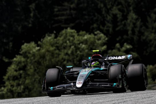 Lewis Hamilton (GBR) Mercedes AMG F1 W15.
28.06.2024. Formula 1 World Championship, Rd 11, Austrian Grand Prix, Spielberg, Austria, Sprint Qualifying Day.
- www.xpbimages.com, EMail: requests@xpbimages.com © Copyright: Coates / XPB Images