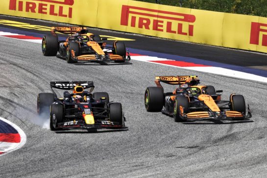 Max Verstappen (NLD) Red Bull Racing RB20 and Lando Norris (GBR) McLaren MCL38 battle for the lead of the race.
29.06.2024. Formula 1 World Championship, Rd 11, Austrian Grand Prix, Spielberg, Austria, Sprint and Qualifying Day.
- www.xpbimages.com, EMail: requests@xpbimages.com © Copyright: Bearne / XPB Images