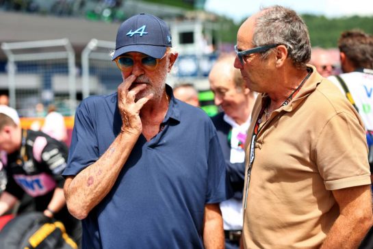 (L to R): Flavio Briatore (ITA) Alpine F1 Team Executive Advisor with Gerhard Berger (AUT) on the grid.
30.06.2024. Formula 1 World Championship, Rd 11, Austrian Grand Prix, Spielberg, Austria, Race Day.
- www.xpbimages.com, EMail: requests@xpbimages.com © Copyright: Charniaux / XPB Images