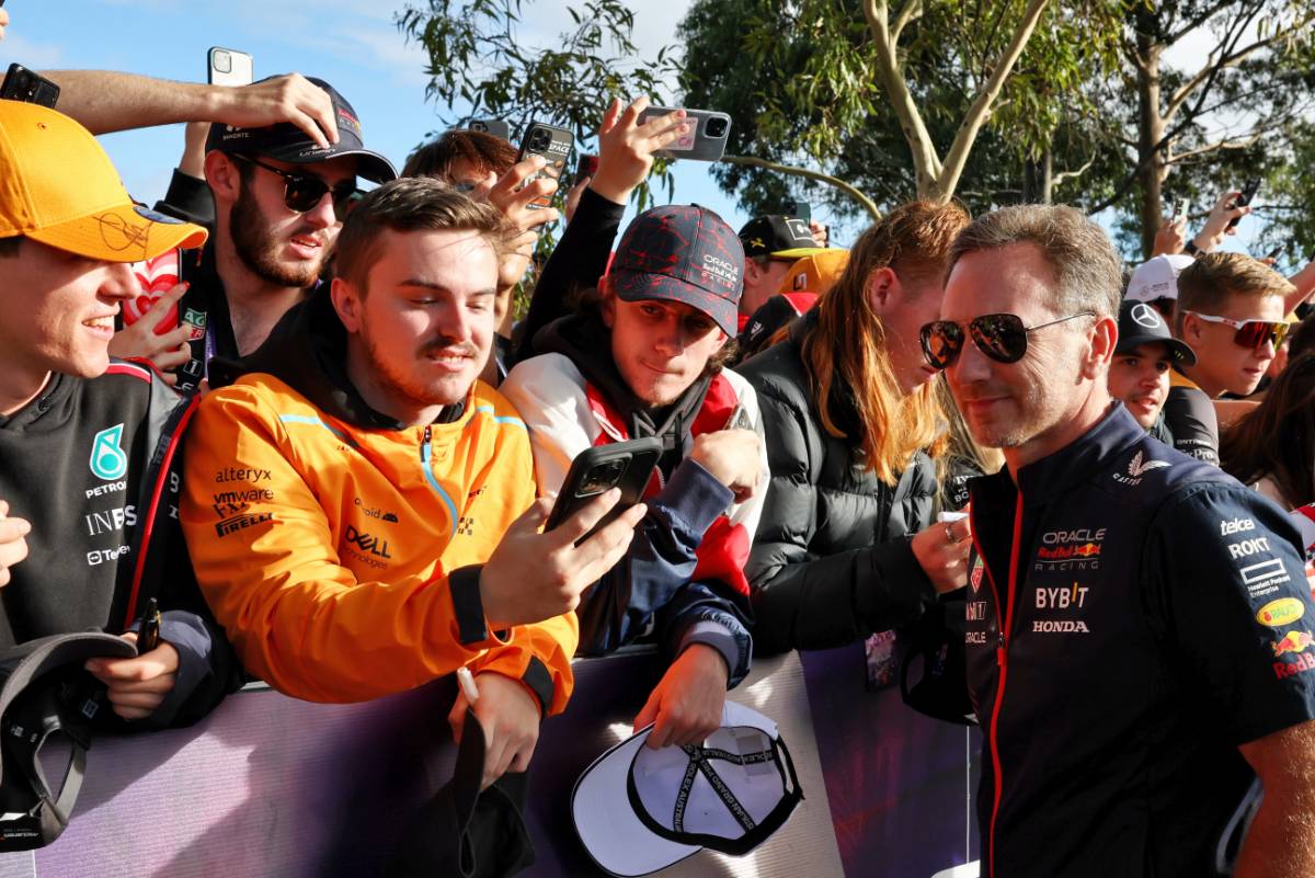 Christian Horner (GBR) Red Bull Racing Team Principal with fans.
31.03.2023. Formula 1 World Championship, Rd 3, Australian Grand Prix, Albert Park, Melbourne, Australia, Practice Day.
- www.xpbimages.com, EMail: requests@xpbimages.com © Copyright: Moy / XPB Images