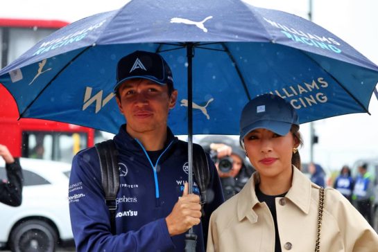 (L to R): Alexander Albon (THA) Williams Racing with his girlfriend Muni Lily He (CHN) Professional Golfer.
06.07.2024. Formula 1 World Championship, Rd 12, British Grand Prix, Silverstone, England, Qualifying Day.
- www.xpbimages.com, EMail: requests@xpbimages.com © Copyright: Batchelor / XPB Images