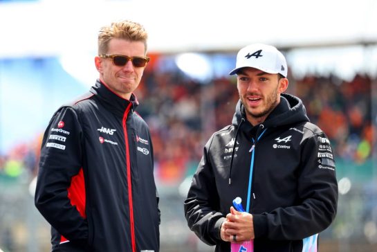 (L to R): Nico Hulkenberg (GER) Haas F1 Team and Pierre Gasly (FRA) Alpine F1 Team on the drivers' parade.
07.07.2024. Formula 1 World Championship, Rd 12, British Grand Prix, Silverstone, England, Race Day.
- www.xpbimages.com, EMail: requests@xpbimages.com © Copyright: Batchelor / XPB Images