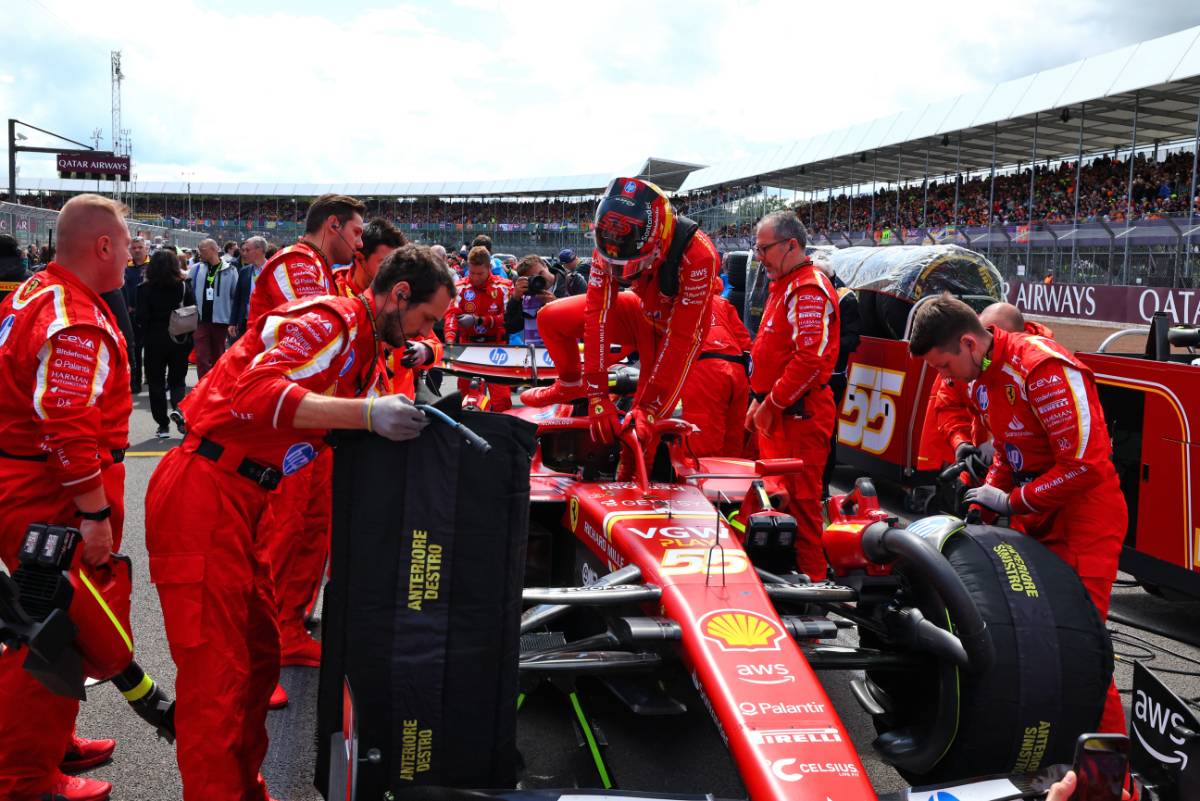 Carlos Sainz Jr (ESP) Ferrari SF-24 on the grid. 07.07.2024. Formula 1 World Championship, Rd 12, British Grand Prix, Silverstone, England, Race Day. - www.xpbimages.com, EMail: requests@xpbimages.com © Copyright: Coates / XPB Images