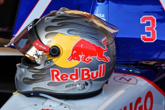 The helmet of Daniel Ricciardo (AUS) RB VCARB 01.
19.07.2024. Formula 1 World Championship, Rd 13, Hungarian Grand Prix, Budapest, Hungary, Practice Day.
- www.xpbimages.com, EMail: requests@xpbimages.com © Copyright: Batchelor / XPB Images