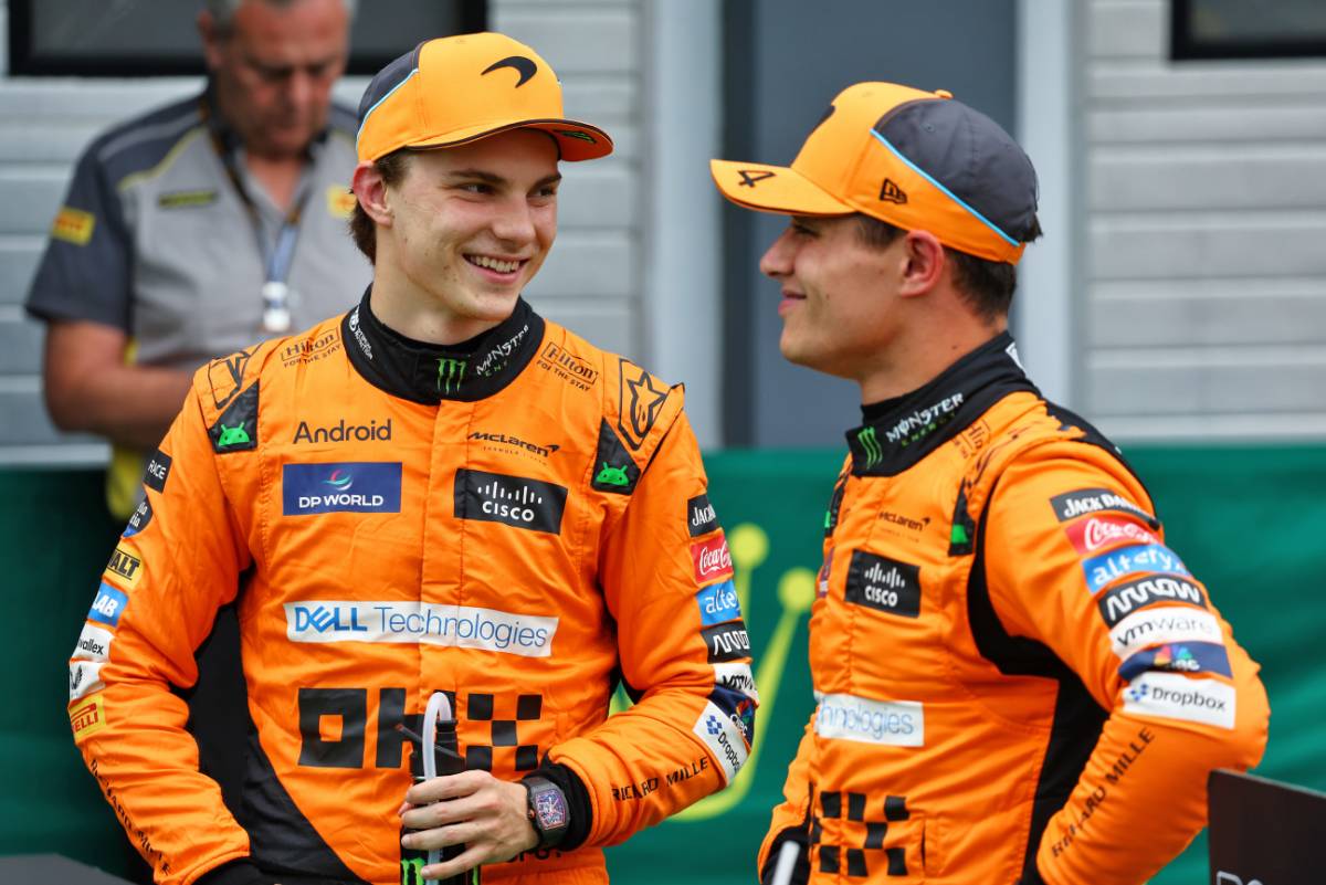 (L to R): Third placed Oscar Piastri (AUS) McLaren with pole sitter and team mate Lando Norris (GBR) McLaren in qualifying parc ferme.
20.07.2024. Formula 1 World Championship, Rd 13, Hungarian Grand Prix, Budapest, Hungary, Qualifying Day.
- www.xpbimages.com, EMail: requests@xpbimages.com © Copyright: Batchelor / XPB Images