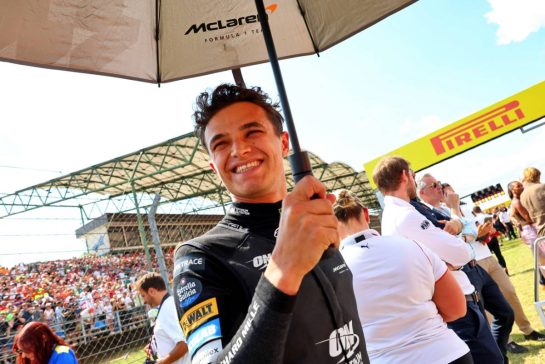 Lando Norris (GBR) McLaren on the grid.
21.07.2024. Formula 1 World Championship, Rd 13, Hungarian Grand Prix, Budapest, Hungary, Race Day.
- www.xpbimages.com, EMail: requests@xpbimages.com © Copyright: Batchelor / XPB Images
