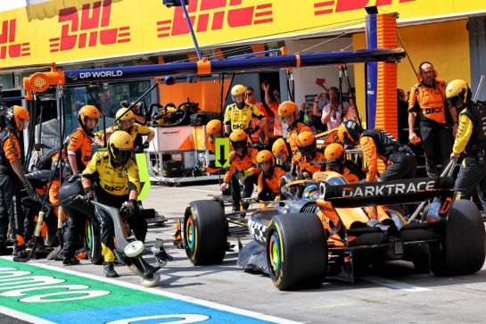 Oscar Piastri (AUS) McLaren MCL38 makes a pit stop.
21.07.2024. Formula 1 World Championship, Rd 13, Hungarian Grand Prix, Budapest, Hungary, Race Day.
- www.xpbimages.com, EMail: requests@xpbimages.com © Copyright: Batchelor / XPB Images