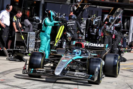George Russell (GBR) Mercedes AMG F1 W15 makes a pit stop.
21.07.2024. Formula 1 World Championship, Rd 13, Hungarian Grand Prix, Budapest, Hungary, Race Day.
- www.xpbimages.com, EMail: requests@xpbimages.com © Copyright: Batchelor / XPB Images
