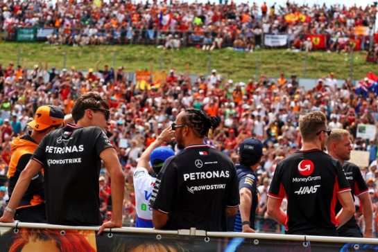 George Russell (GBR) Mercedes AMG F1 with team mate Lewis Hamilton (GBR) Mercedes AMG F1 on the drivers' parade.
21.07.2024. Formula 1 World Championship, Rd 13, Hungarian Grand Prix, Budapest, Hungary, Race Day.
- www.xpbimages.com, EMail: requests@xpbimages.com © Copyright: Coates / XPB Images