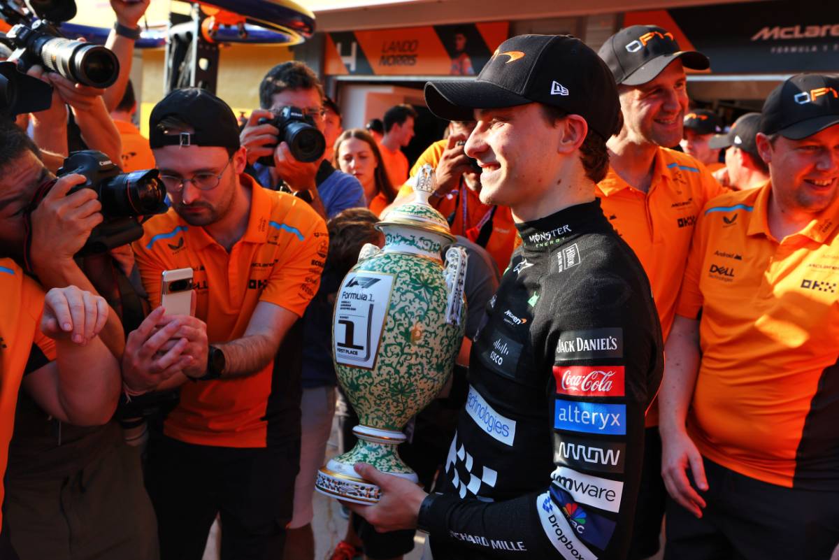 Race winner Oscar Piastri (AUS) McLaren celebrates with the team. 07/21/2024. Formula 1 World Championship, Rd 13, Hungarian Grand Prix, Budapest, Hungary, Race Day. - www.xpbimages.com, EMail: requests@xpbimages.com © Copyright: Coates / XPB Images