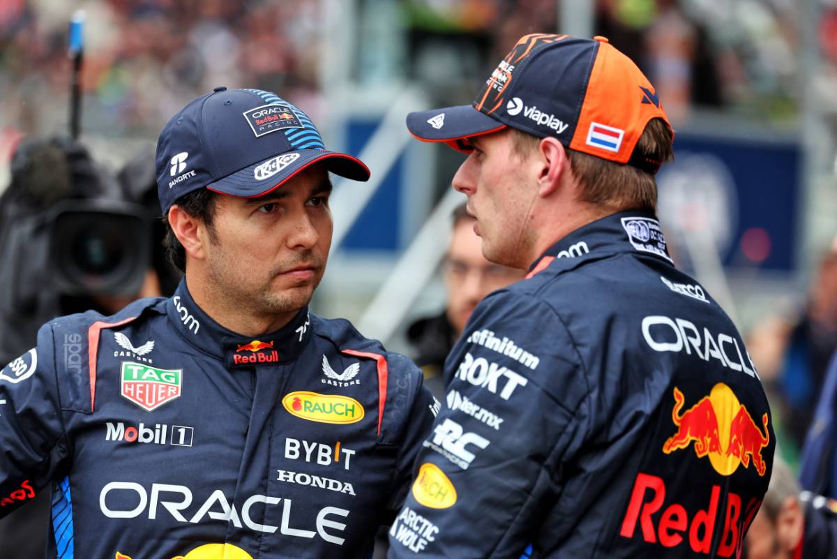 (L to R): Sergio Perez (MEX) Red Bull Racing with team mate Max Verstappen (NLD) Red Bull Racing in qualifying parc ferme. 27.07.2024. Formula 1 World Championship, Rd 14, Belgian Grand Prix, Spa Francorchamps, Belgium, Qualifying Day. - www.xpbimages.com, EMail: requests@xpbimages.com © Copyright: Moy / XPB Images