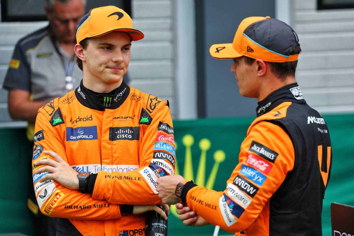 (L to R): Third placed Oscar Piastri (AUS) McLaren with pole sitter and team mate Lando Norris (GBR) McLaren in qualifying parc ferme.
20.07.2024. Formula 1 World Championship, Rd 13, Hungarian Grand Prix, Budapest, Hungary, Qualifying Day.
- www.xpbimages.com, EMail: requests@xpbimages.com © Copyright: Batchelor / XPB Images