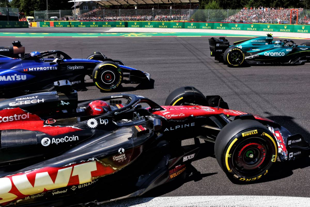 Esteban Ocon (FRA) Alpine F1 Team A524 at the start of the race. 28.07.2024. Formula 1 World Championship, Rd 14, Belgian Grand Prix, Spa Francorchamps, Belgium, Race Day. - www.xpbimages.com, EMail: requests@xpbimages.com © Copyright: Charniaux / XPB Images