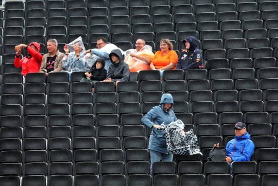 Circuit atmosphere - fans in the grandstand.
23.08.2024. Formula 1 World Championship, Rd 15, Dutch Grand Prix, Zandvoort, Netherlands, Practice Day.
- www.xpbimages.com, EMail: requests@xpbimages.com © Copyright: Moy / XPB Images
