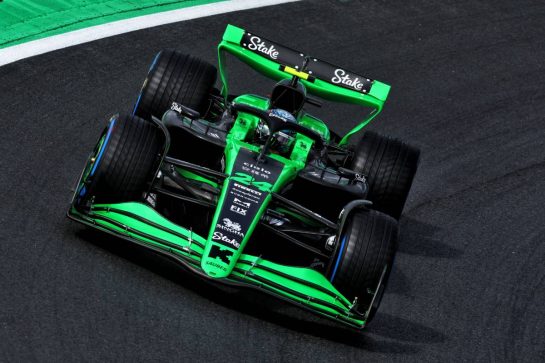 Zhou Guanyu (CHN) Sauber C44.
23.08.2024. Formula 1 World Championship, Rd 15, Dutch Grand Prix, Zandvoort, Netherlands, Practice Day.
- www.xpbimages.com, EMail: requests@xpbimages.com © Copyright: Coates / XPB Images