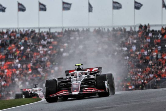 Nico Hulkenberg (GER) Haas VF-24.
24.08.2024. Formula 1 World Championship, Rd 15, Dutch Grand Prix, Zandvoort, Netherlands, Qualifying Day.
- www.xpbimages.com, EMail: requests@xpbimages.com © Copyright: Moy / XPB Images