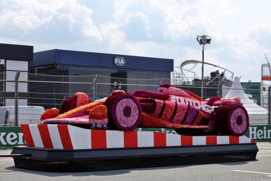 Circuit atmosphere.
25.08.2024. Formula 1 World Championship, Rd 15, Dutch Grand Prix, Zandvoort, Netherlands, Race Day.
- www.xpbimages.com, EMail: requests@xpbimages.com © Copyright: Bearne / XPB Images