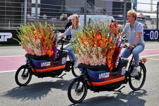 Circuit atmosphere.
25.08.2024. Formula 1 World Championship, Rd 15, Dutch Grand Prix, Zandvoort, Netherlands, Race Day.
- www.xpbimages.com, EMail: requests@xpbimages.com © Copyright: Bearne / XPB Images