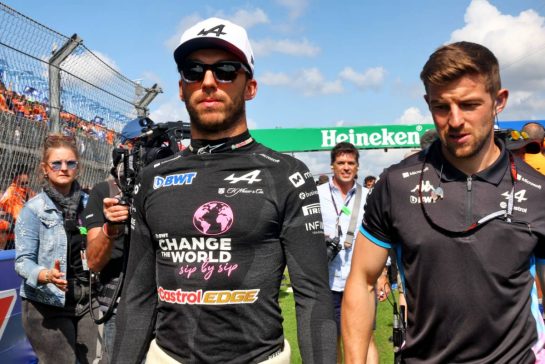 Pierre Gasly (FRA) Alpine F1 Team on the grid.
25.08.2024. Formula 1 World Championship, Rd 15, Dutch Grand Prix, Zandvoort, Netherlands, Race Day.
- www.xpbimages.com, EMail: requests@xpbimages.com © Copyright: Batchelor / XPB Images