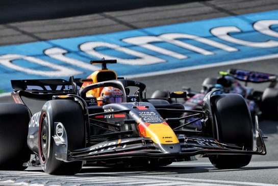 Max Verstappen (NLD) Red Bull Racing RB20.
25.08.2024. Formula 1 World Championship, Rd 15, Dutch Grand Prix, Zandvoort, Netherlands, Race Day.
- www.xpbimages.com, EMail: requests@xpbimages.com © Copyright: Miltenburg / XPB Images