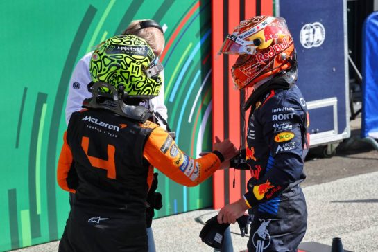 (L to R): Race winner Lando Norris (GBR) McLaren celebrates in parc ferme with second placed Max Verstappen (NLD) Red Bull Racing.
25.08.2024. Formula 1 World Championship, Rd 15, Dutch Grand Prix, Zandvoort, Netherlands, Race Day.
- www.xpbimages.com, EMail: requests@xpbimages.com © Copyright: Batchelor / XPB Images