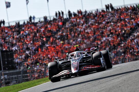 Nico Hulkenberg (GER) Haas VF-24.
25.08.2024. Formula 1 World Championship, Rd 15, Dutch Grand Prix, Zandvoort, Netherlands, Race Day.
- www.xpbimages.com, EMail: requests@xpbimages.com © Copyright: Moy / XPB Images