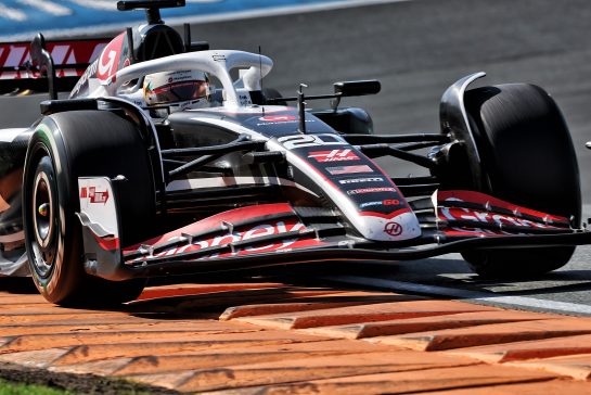 Kevin Magnussen (DEN) Haas VF-24.
25.08.2024. Formula 1 World Championship, Rd 15, Dutch Grand Prix, Zandvoort, Netherlands, Race Day.
- www.xpbimages.com, EMail: requests@xpbimages.com © Copyright: Miltenburg / XPB Images