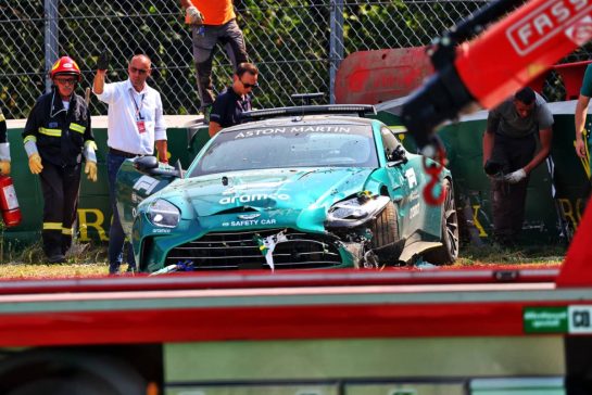 The Aston Martin FIA Safety Car is extracated from the tyre barrier after it crashed at the Parabolica.
29.08.2024. Formula 1 World Championship, Rd 16, Italian Grand Prix, Monza, Italy, Preparation Day.
- www.xpbimages.com, EMail: requests@xpbimages.com © Copyright: XPB Images