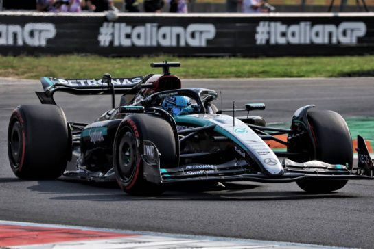 George Russell (GBR) Mercedes AMG F1 W15.
31.08.2024. Formula 1 World Championship, Rd 16, Italian Grand Prix, Monza, Italy, Qualifying Day.
- www.xpbimages.com, EMail: requests@xpbimages.com © Copyright: Bearne / XPB Images