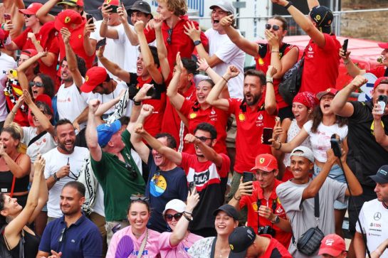 Circuit atmosphere - Ferrari fans celebrate in the grandstand.
01.09.2024. Formula 1 World Championship, Rd 16, Italian Grand Prix, Monza, Italy, Race Day.
- www.xpbimages.com, EMail: requests@xpbimages.com © Copyright: Coates / XPB Images