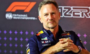 Horner to Aston Martin? Cowell keeps cards close to chest
