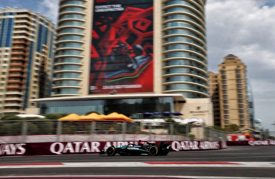 George Russell (GBR) Mercedes AMG F1 W15. 13.09.2024. Formula 1 World Championship, Rd 17, Azerbaijan Grand Prix, Baku Street Circuit, Azerbaijan, Practice Day. - www.xpbimages.com, EMail: requests@xpbimages.com © Copyright: Coates / XPB Images