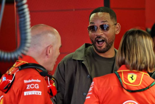 Will Smith (USA) Actor with Jock Clear (GBR) Ferrari Senior Performance Engineer.
14.09.2024. Formula 1 World Championship, Rd 17, Azerbaijan Grand Prix, Baku Street Circuit, Azerbaijan, Qualifying Day.
- www.xpbimages.com, EMail: requests@xpbimages.com © Copyright: Batchelor / XPB Images