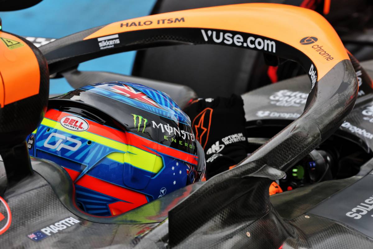 Oscar Piastri (AUS) McLaren MCL38.
14.09.2024. Formula 1 World Championship, Rd 17, Azerbaijan Grand Prix, Baku Street Circuit, Azerbaijan, Qualifying Day.
- www.xpbimages.com, EMail: requests@xpbimages.com © Copyright: Batchelor / XPB Images