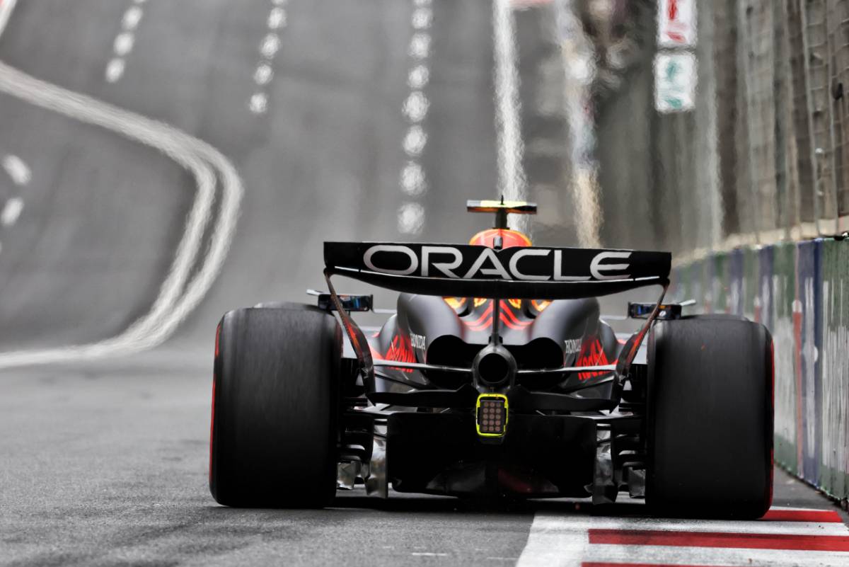 Sergio Perez (MEX) Red Bull Racing RB20. 14.09.2024. Formula 1 World Championship, Rd 17, Azerbaijan Grand Prix, Baku Street Circuit, Azerbaijan, Qualifying Day. - www.xpbimages.com, EMail: requests@xpbimages.com © Copyright: Coates / XPB Images