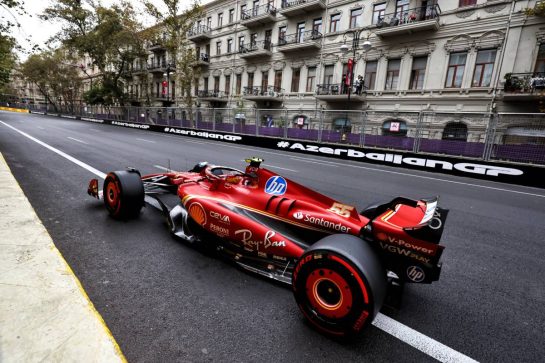 Carlos Sainz Jr (ESP) Ferrari SF-24.
14.09.2024. Formula 1 World Championship, Rd 17, Azerbaijan Grand Prix, Baku Street Circuit, Azerbaijan, Qualifying Day.
- www.xpbimages.com, EMail: requests@xpbimages.com © Copyright: Charniaux / XPB Images