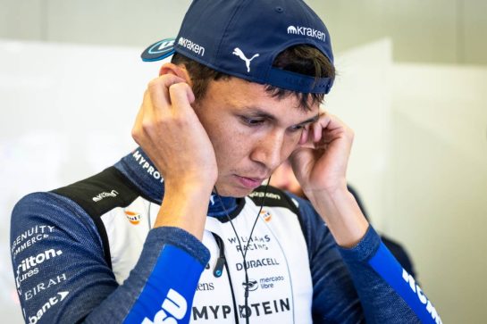 Alexander Albon (THA) Williams Racing.
14.09.2024. Formula 1 World Championship, Rd 17, Azerbaijan Grand Prix, Baku Street Circuit, Azerbaijan, Qualifying Day.
- www.xpbimages.com, EMail: requests@xpbimages.com © Copyright: Bearne / XPB Images