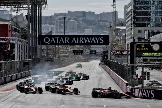 Charles Leclerc (MON) Ferrari SF-24 leads at the start of the race.
15.09.2024. Formula 1 World Championship, Rd 17, Azerbaijan Grand Prix, Baku Street Circuit, Azerbaijan, Race Day.
- www.xpbimages.com, EMail: requests@xpbimages.com © Copyright: Batchelor / XPB Images