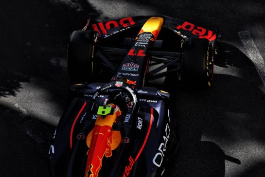 Sergio Perez (MEX) Red Bull Racing RB20.
15.09.2024. Formula 1 World Championship, Rd 17, Azerbaijan Grand Prix, Baku Street Circuit, Azerbaijan, Race Day.
- www.xpbimages.com, EMail: requests@xpbimages.com © Copyright: Bearne / XPB Images