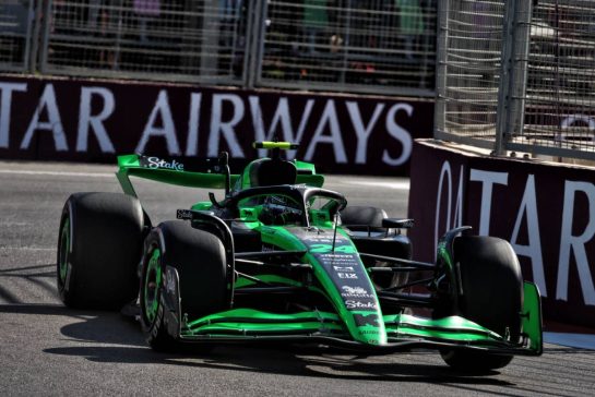 Zhou Guanyu (CHN) Sauber C44.
15.09.2024. Formula 1 World Championship, Rd 17, Azerbaijan Grand Prix, Baku Street Circuit, Azerbaijan, Race Day.
- www.xpbimages.com, EMail: requests@xpbimages.com © Copyright: Coates / XPB Images