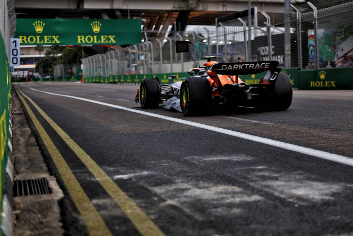 Lando Norris (GBR) McLaren MCL38. 20.09.2024. Formula 1 World Championship, Rd 18, Singapore Grand Prix, Marina Bay Street Circuit, Singapore, Practice Day. - www.xpbimages.com, EMail: requests@xpbimages.com © Copyright: Charniaux / XPB Images