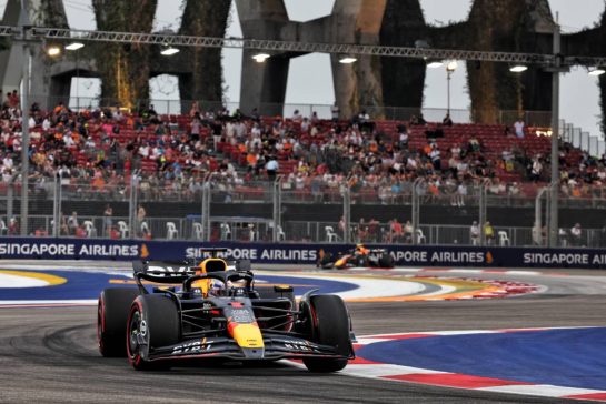 Max Verstappen (NLD) Red Bull Racing RB20.
20.09.2024. Formula 1 World Championship, Rd 18, Singapore Grand Prix, Marina Bay Street Circuit, Singapore, Practice Day.
- www.xpbimages.com, EMail: requests@xpbimages.com © Copyright: Rew / XPB Images
