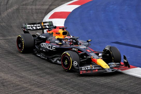Max Verstappen (NLD) Red Bull Racing RB20.
20.09.2024. Formula 1 World Championship, Rd 18, Singapore Grand Prix, Marina Bay Street Circuit, Singapore, Practice Day.
- www.xpbimages.com, EMail: requests@xpbimages.com © Copyright: Rew / XPB Images