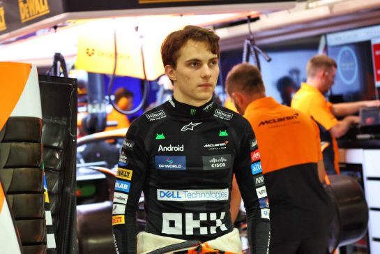 Oscar Piastri (AUS) McLaren.
20.09.2024. Formula 1 World Championship, Rd 18, Singapore Grand Prix, Marina Bay Street Circuit, Singapore, Practice Day.
- www.xpbimages.com, EMail: requests@xpbimages.com © Copyright: Batchelor / XPB Images